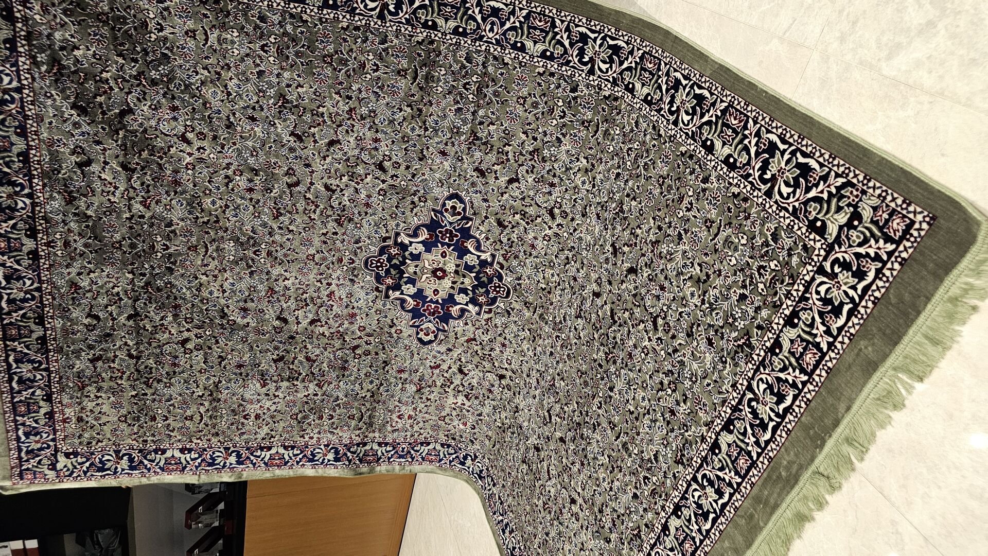 Medine Desenli İnce Halı 3x2 Metre